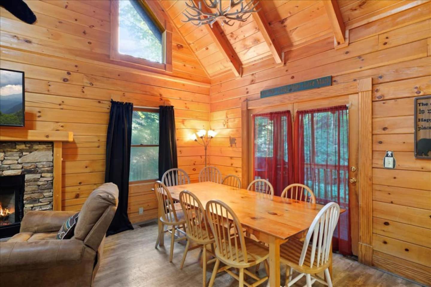 5Br Smoky Cabin Hot Tub, Games, 1 Mi To Parkway Pigeon Forge Bagian luar foto