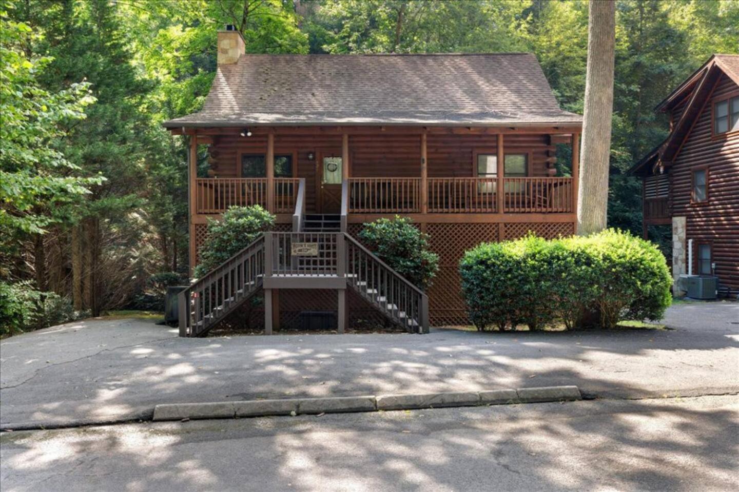 5Br Smoky Cabin Hot Tub, Games, 1 Mi To Parkway Pigeon Forge Bagian luar foto