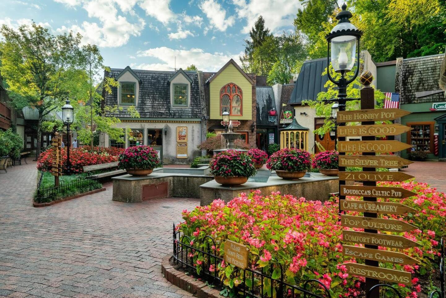5Br Smoky Cabin Hot Tub, Games, 1 Mi To Parkway Pigeon Forge Bagian luar foto