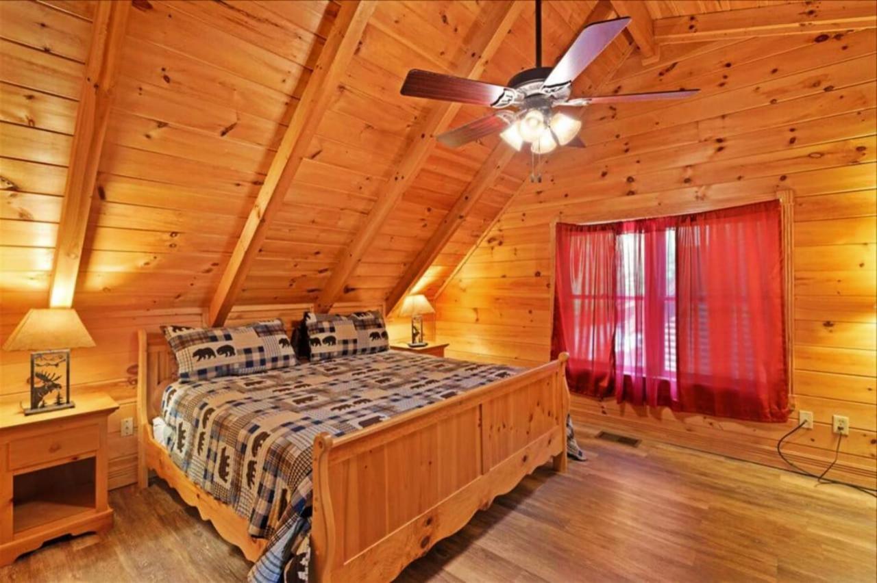 5Br Smoky Cabin Hot Tub, Games, 1 Mi To Parkway Pigeon Forge Bagian luar foto